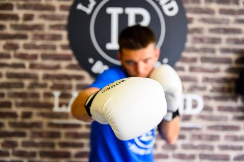 la boxe et ses bienfaits mieux être confiance en soir développement personnel