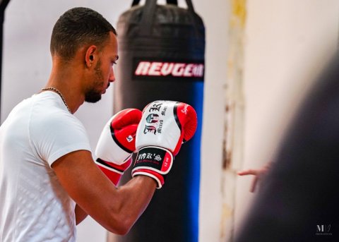 light boxing cours de boxe débutant securité assurée brignais